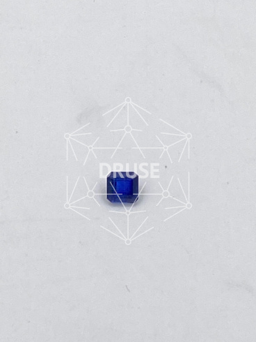 Кианит октагон 5х5мм. (0,86ct)