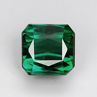 Изумруд синтетический октагон 9х9мм каре